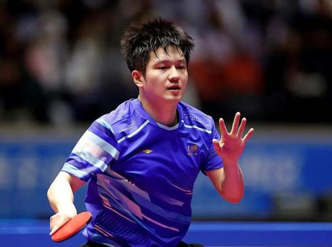 日本队横扫法国队,樊振东点燃赛场 日本队横扫法国队,樊振东点燃赛场