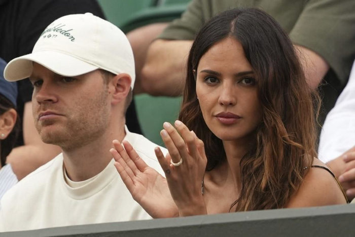 温网逆转澳网,兹维列夫带队取胜 温网逆转澳网,兹维列夫带队取胜