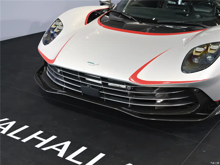 阿斯顿马丁力克法拉利，皮亚斯特里关键制胜