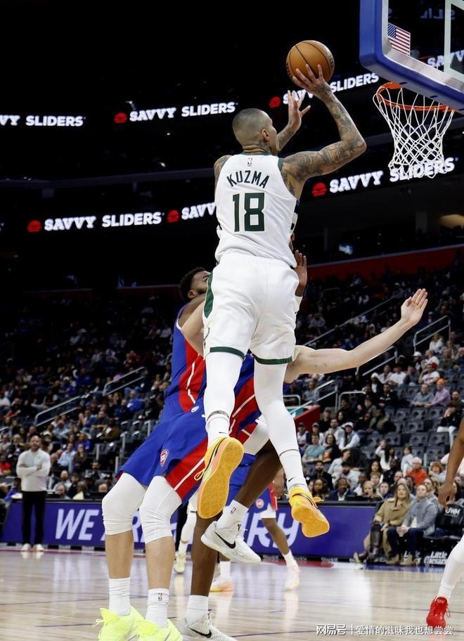 雄鹿碾压凯尔特人，字母哥高光表现