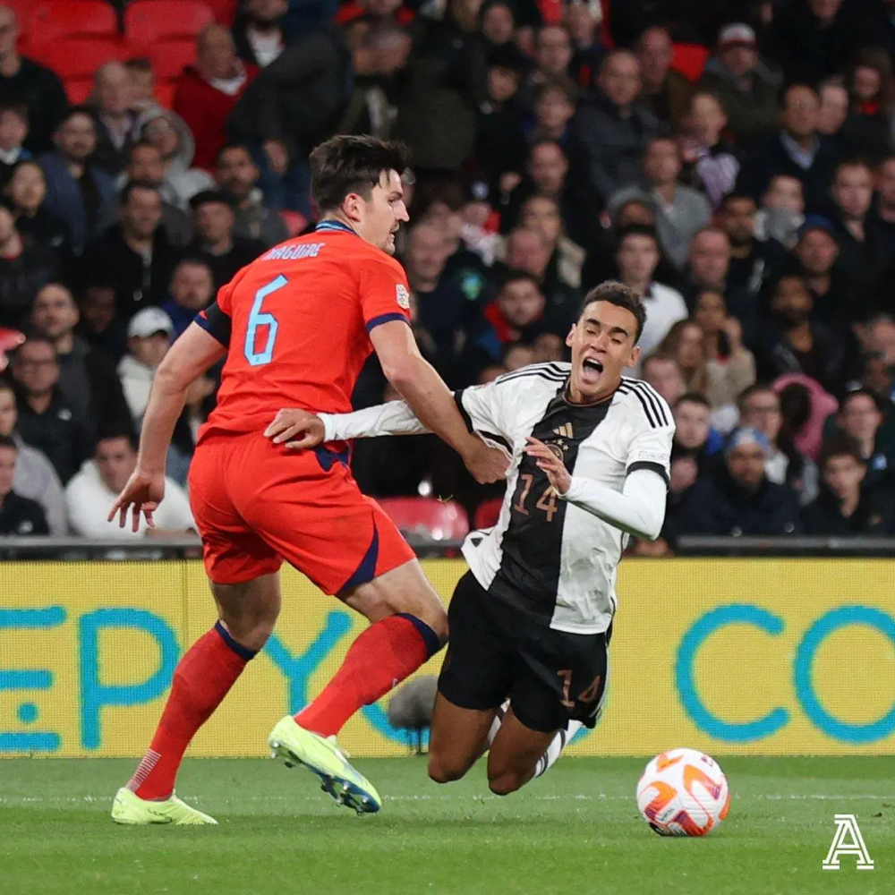 英格兰队绝杀中国队，波尔扛起全队