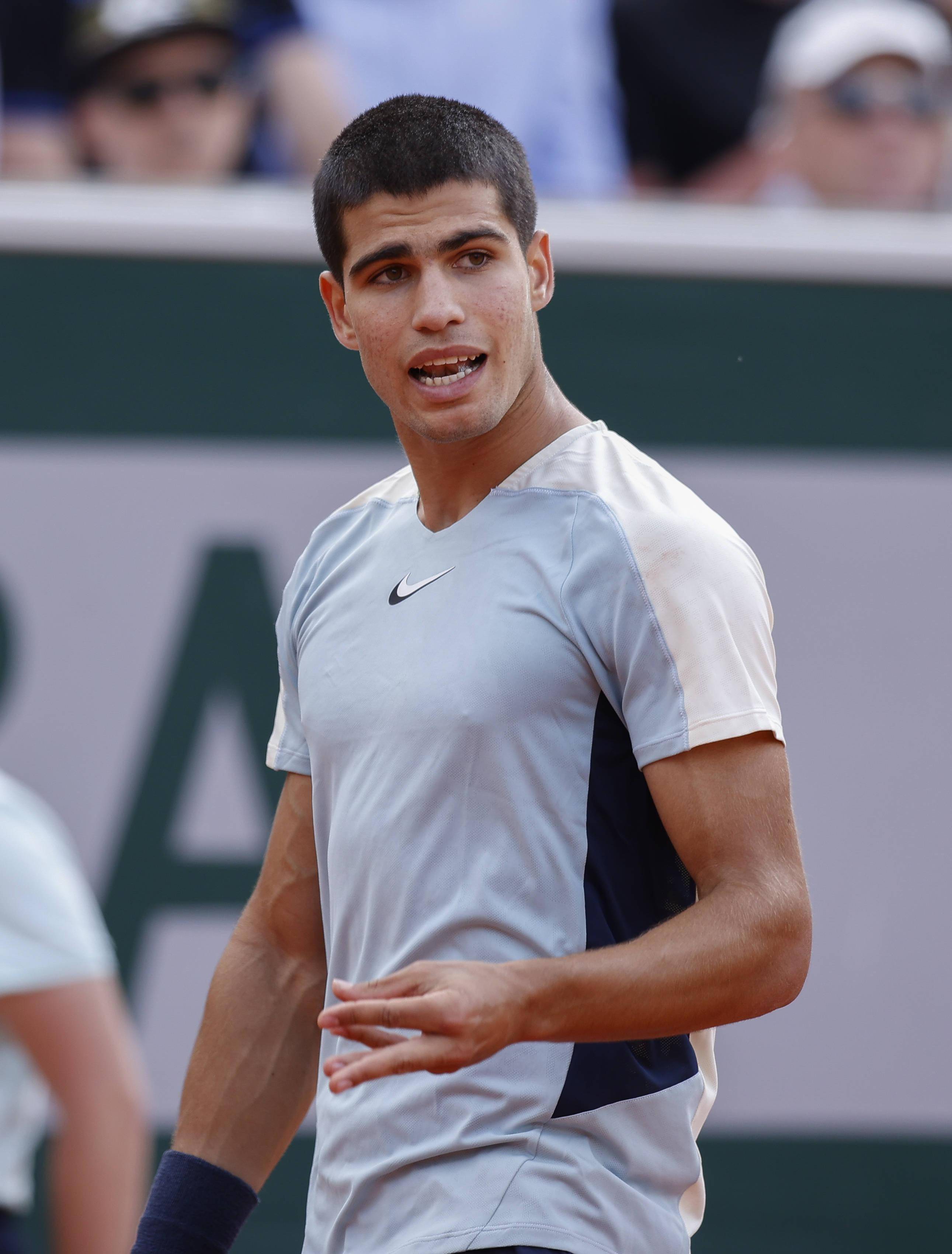 法国网球队绝杀世界网球队，阿尔卡拉斯爆发神勇