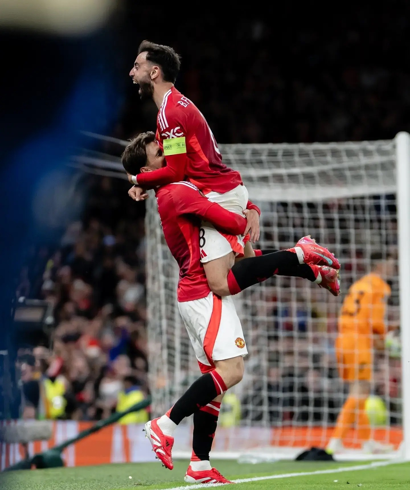 曼联绝地反击意大利，莫德里奇制霸全场